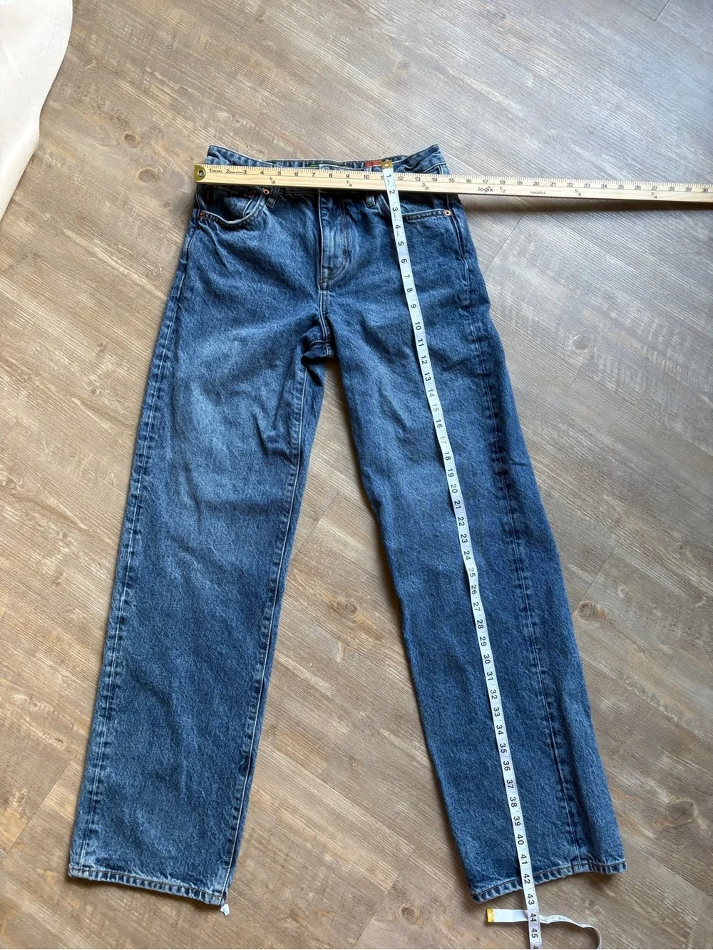 Title: Superdry Organic Cotton High-Waisted Straight Leg Jeans | Vintage Wash